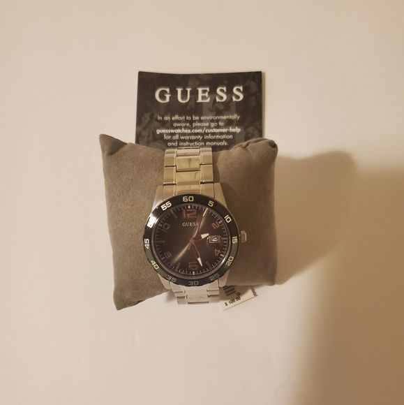 Guess Men\'s Watch